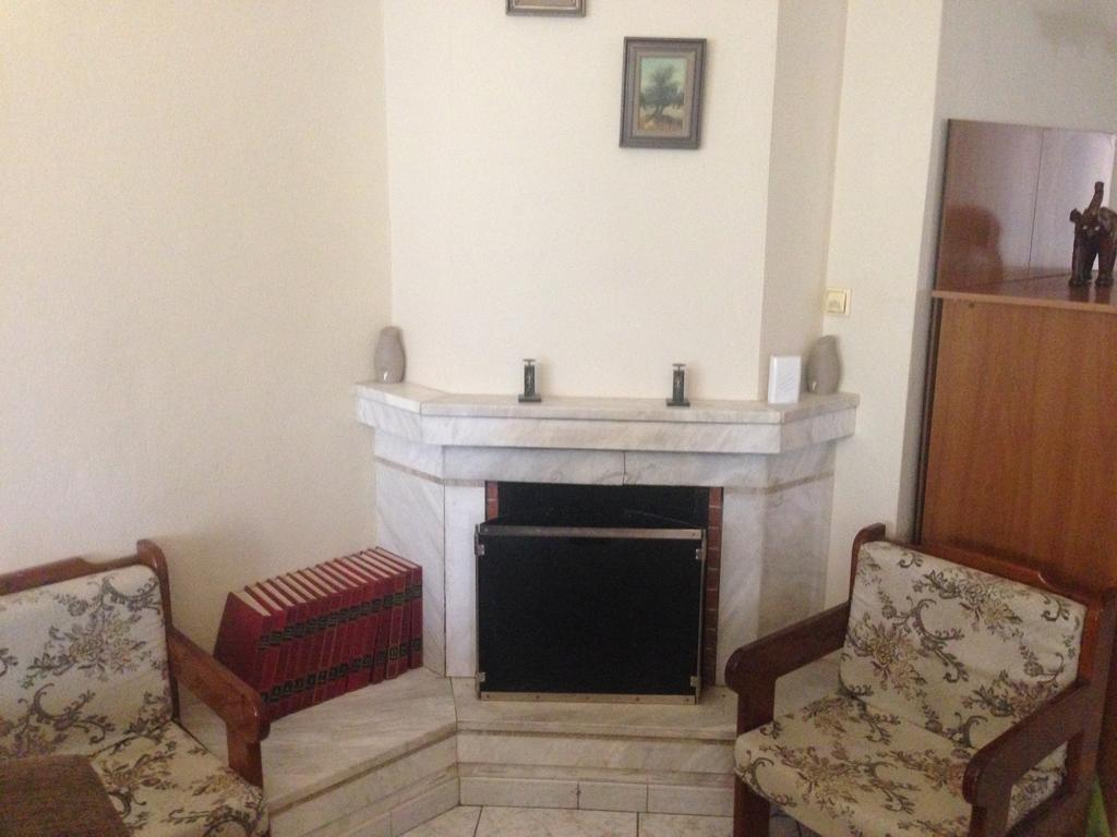 Nea Peramos Large Apartment Near The Beach Екстериор снимка